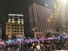 -爱蹦iBOON蹦床运动馆(江汉店)