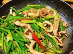 干锅八爪鱼-船夫鱼锅(衢江路店)