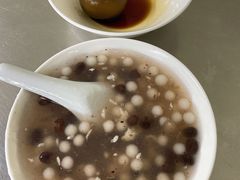 -芳婆糕团店(王府大街店)