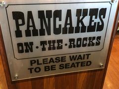 -Pancakes on the rocks(Darling Harbour)