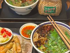 -云阿蛮云南生烫牛肉米线(奉贤路店)