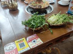 -岳记兴隆·青城腊排铜火锅(融创店)