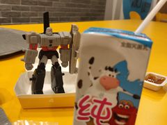 -麦当劳(民盈·国贸城店)