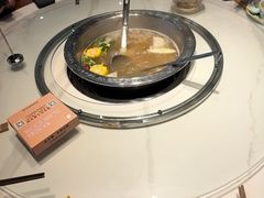 -乡土黄·鲜牛肉火锅·小龙虾(兴业街店)