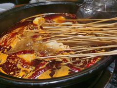 -两三事小郡肝串串香火锅(桂庙店)
