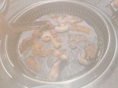 -金滏山烤肉·海鲜·火锅自助餐厅(襄阳万达店)