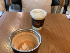 咖啡拿铁-街角 T·COFFEE 融合料理·BISTRO(车公庙店)