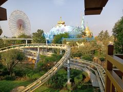 -七彩云南欢乐世界