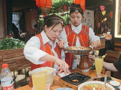 -老滇山寨•云南特色菜•地方菜•民族风情歌舞表演(呈贡店)