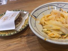 -陇上秦轩西安biangbiang面(朝龙汇店)