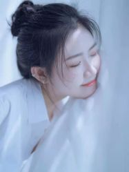 -定格摄影·轻奢定制写真馆