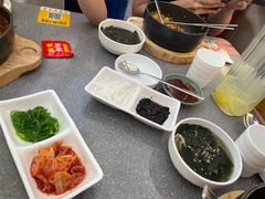 -豚妈妈汤饭·部队锅(南京东路店)