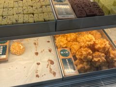 -酥大興·新国潮糕点配茶饮(龙岗万达黑金店)
