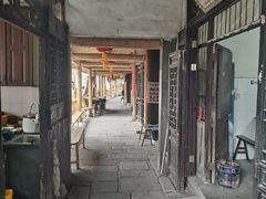 -丝绸小镇荻港古村
