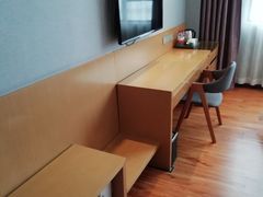 -悦季酒店(广州三元里地铁站店)