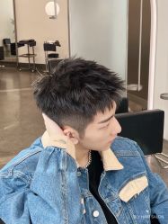 -海文先生国潮烫染男士理发馆