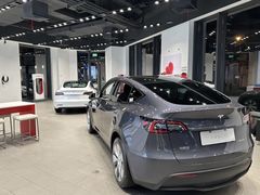 -TESLA 特斯拉(上海太古汇体验店)
