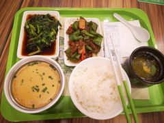 -老乡鸡(六安新加坡御苑店)