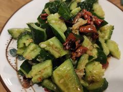 拍黄瓜-巴依兄弟西域美食(机场店)