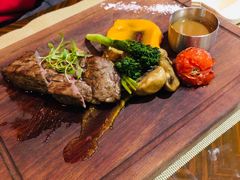 M7肉眼牛排-YUE·6·西式融合餐厅(外滩六号店)