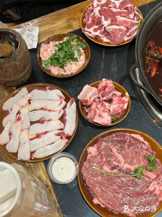 咖咖火锅(老店)鲜猪排骨图片