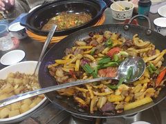 -富正毅三下锅·湘西韵味(天门山索道店)