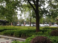 -房地产交易中心-停车场