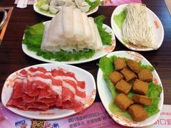 -呷哺呷哺(世贸.工三店)