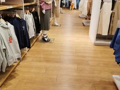 -优衣库(哈尔滨香坊万达广场店)