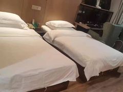 -IGenie爱精灵·万兆电竞酒店(成都火车南站凯德天府店)