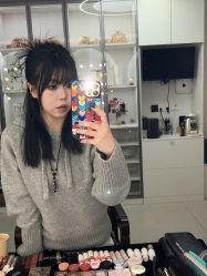 -红馆妆造(中央大街店)