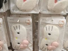 -名创优品(广州萝岗万达广场店)