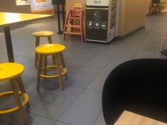 用餐区-麦当劳(伟城广场店)