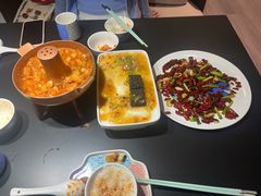 -桥边小楼·手工云南菜·古城观景小楼