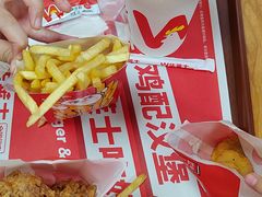 -华莱士·全鸡汉堡(海口政法学院店)