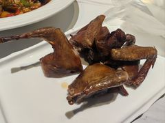 手撕乳鸽-琬苑鸽庄·川粤融合菜(解放碑总店)