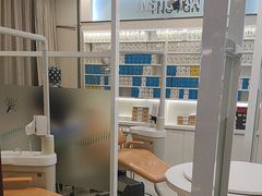 -维乐口腔(美维云门诊陆家嘴店)