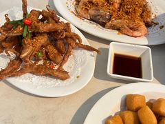 避风塘虾-肥仔文澳门猪骨煲(南京西路店)