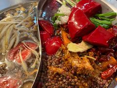-四小区火锅·巷子里的重庆火锅(花照壁店)