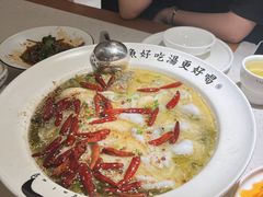 -江渔儿酸菜鱼·拔草餐厅(虎门君乐汇店)