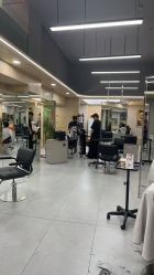 -十六番发型师事务所