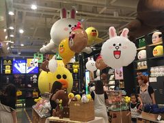 -LINE FRIENDS Garosu-gil Flagship Store