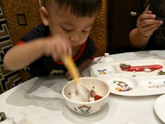 -广州天河希尔顿酒店