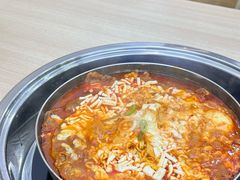 -三清洞摩西韩式年糕火锅(威高广场店)