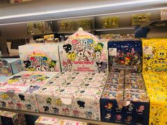 -泡泡玛特POPMART(蓝色港湾店)