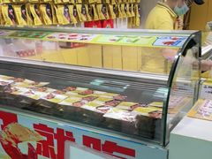 自助取餐区-周黑鸭(北京南站七店)