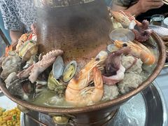 -一口猪海鲜浑锅·东北家常菜