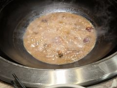 -锅老头海鲜铁锅炖