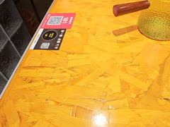 -琥珀老六龙虾(四里河店)