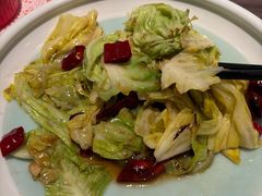 蒜香干椒炒手撕包菜-港丽餐厅(来福士店)